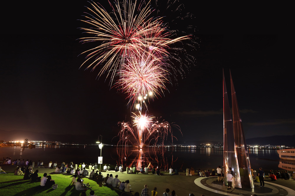 smr_slide2 諏訪湖新作花火