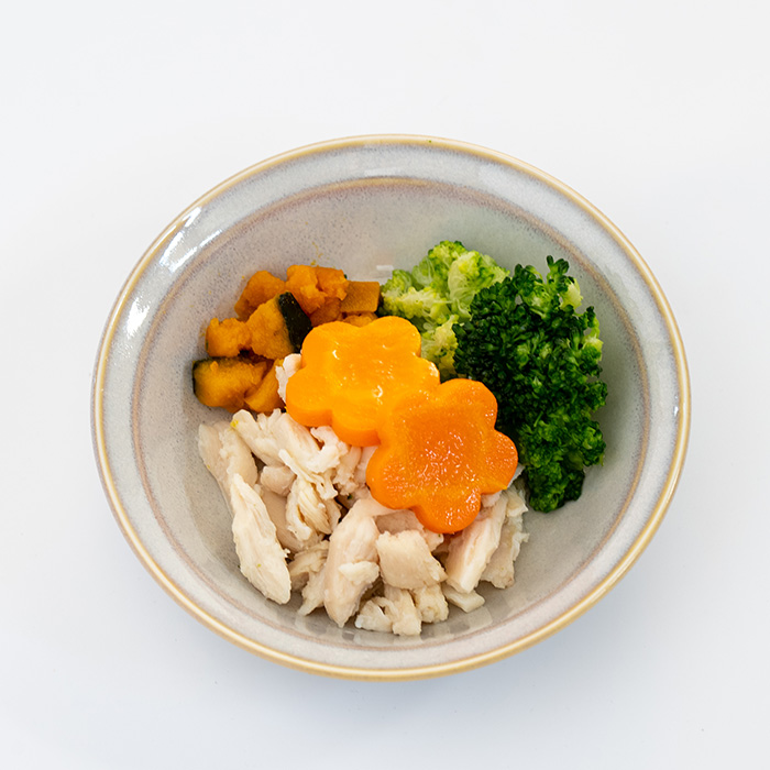 蒸し鶏と野菜のボイル