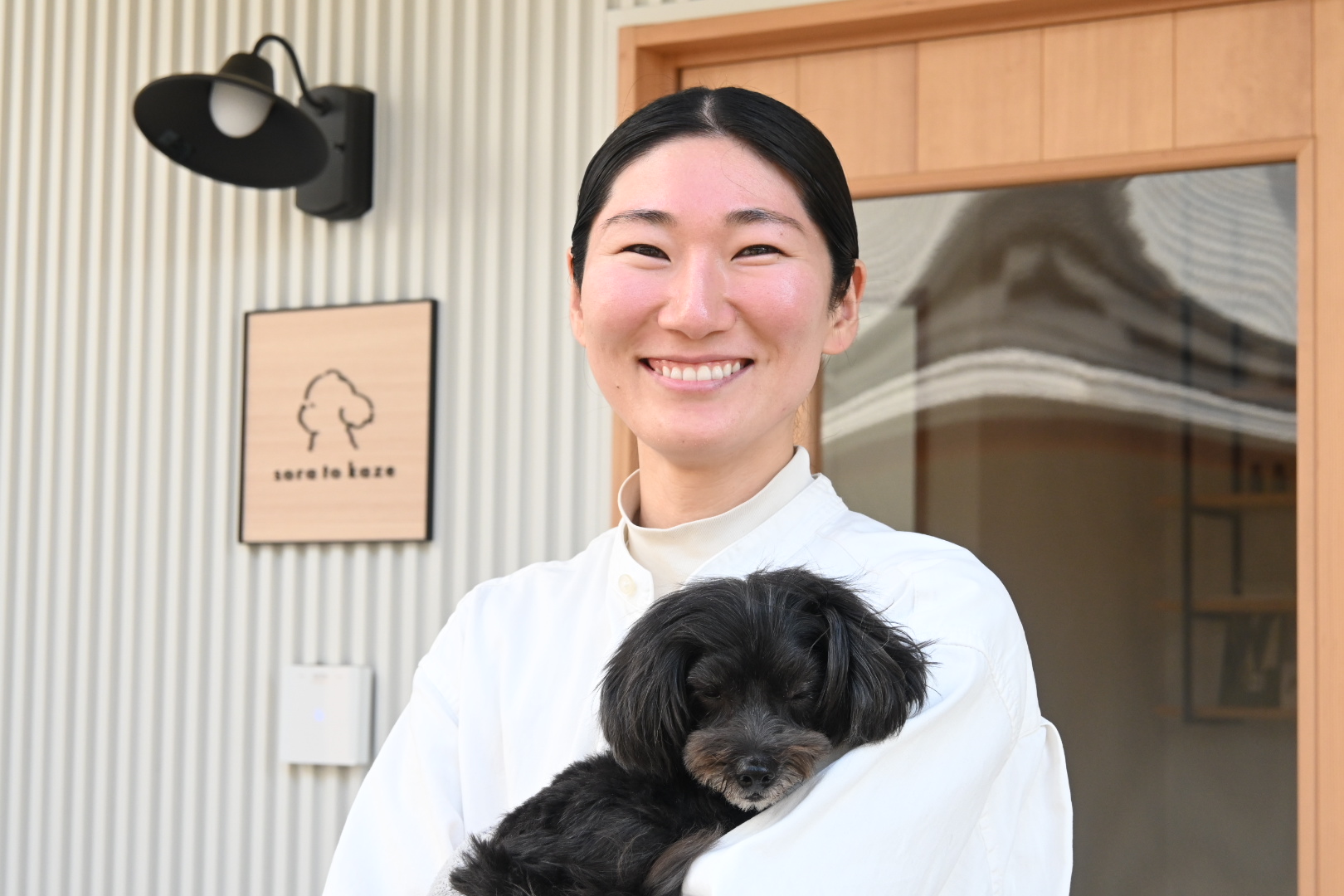 「わんちゃんファースト」を貫く理由とは。ドッグサロン「sora to kaze」店長が語る仕事への覚悟